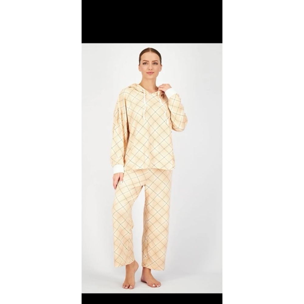Anne Klein Diamond long sleeve Pajama Set sz Small NWT